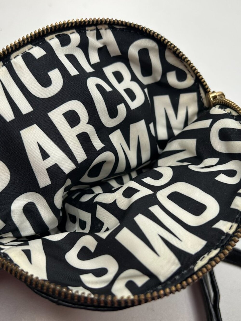 Marc by MARC JACOBS Classic Small Version Q Natasha Crossbody Black Leather Bag - Picture 11 of 12